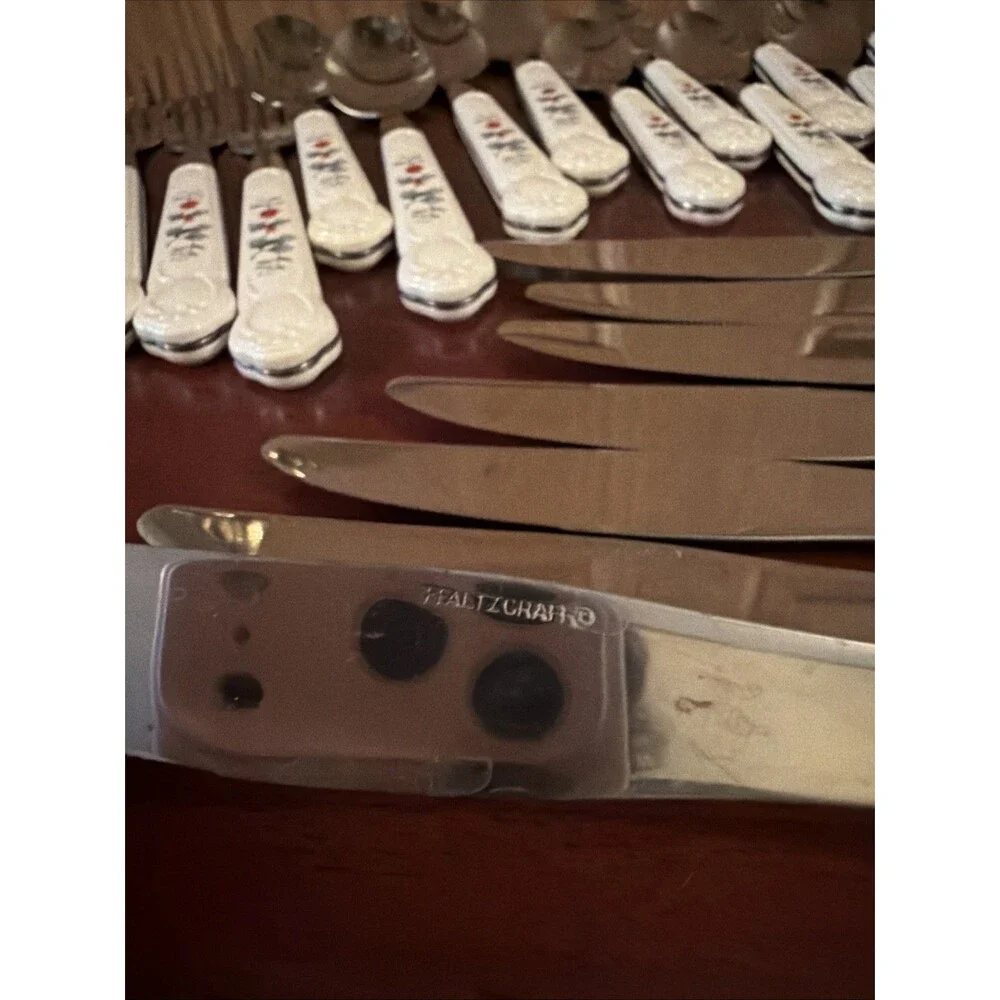 Pfaltzgraff winterberry flatware